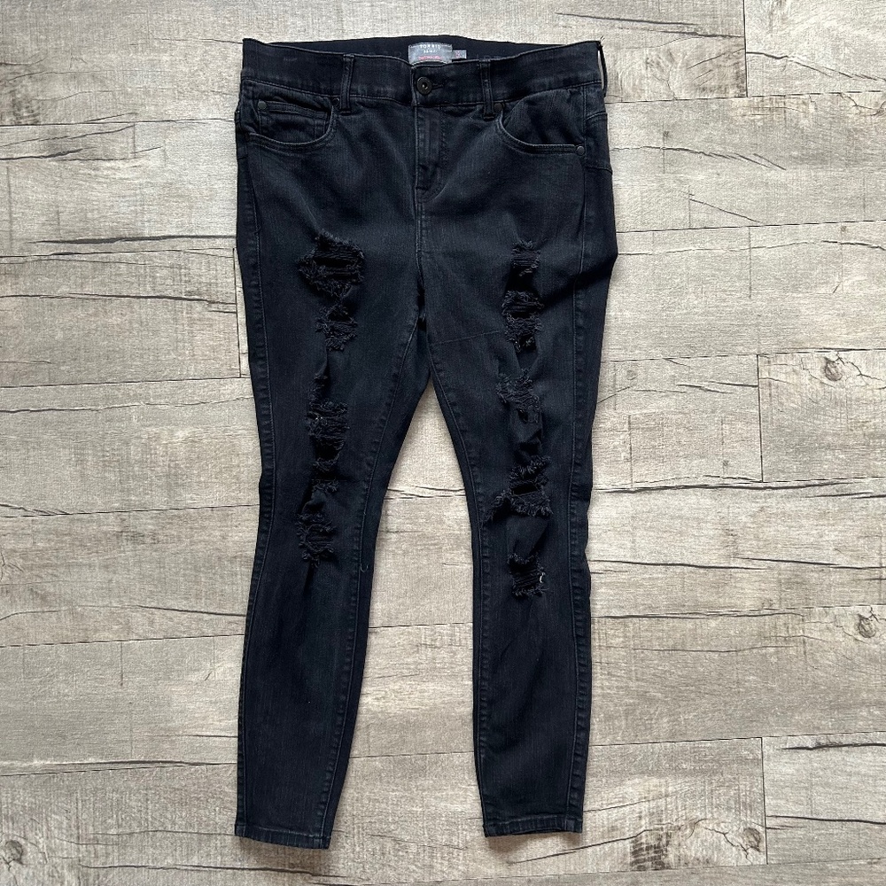 Torrid Bombshell Skinny Black Distressed Premium 90s Grunge Denim Jeans 12 SHORT